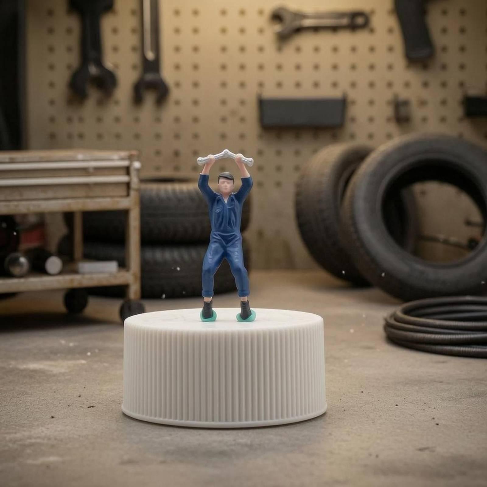 Standing Garage Mechanic Figur - Resin Craft Workshop 评论和价格